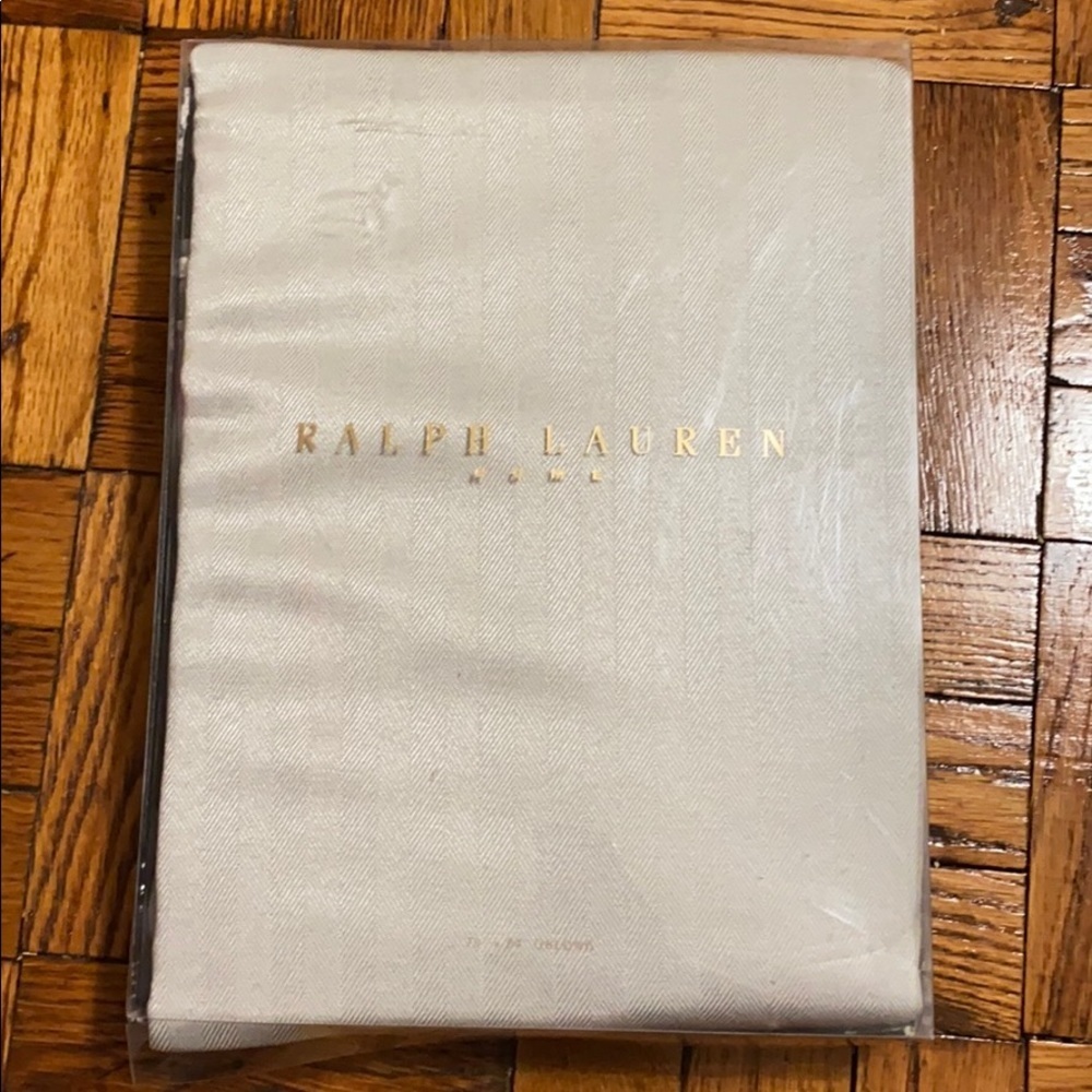 NWT Ralph Lauren home silver table linens